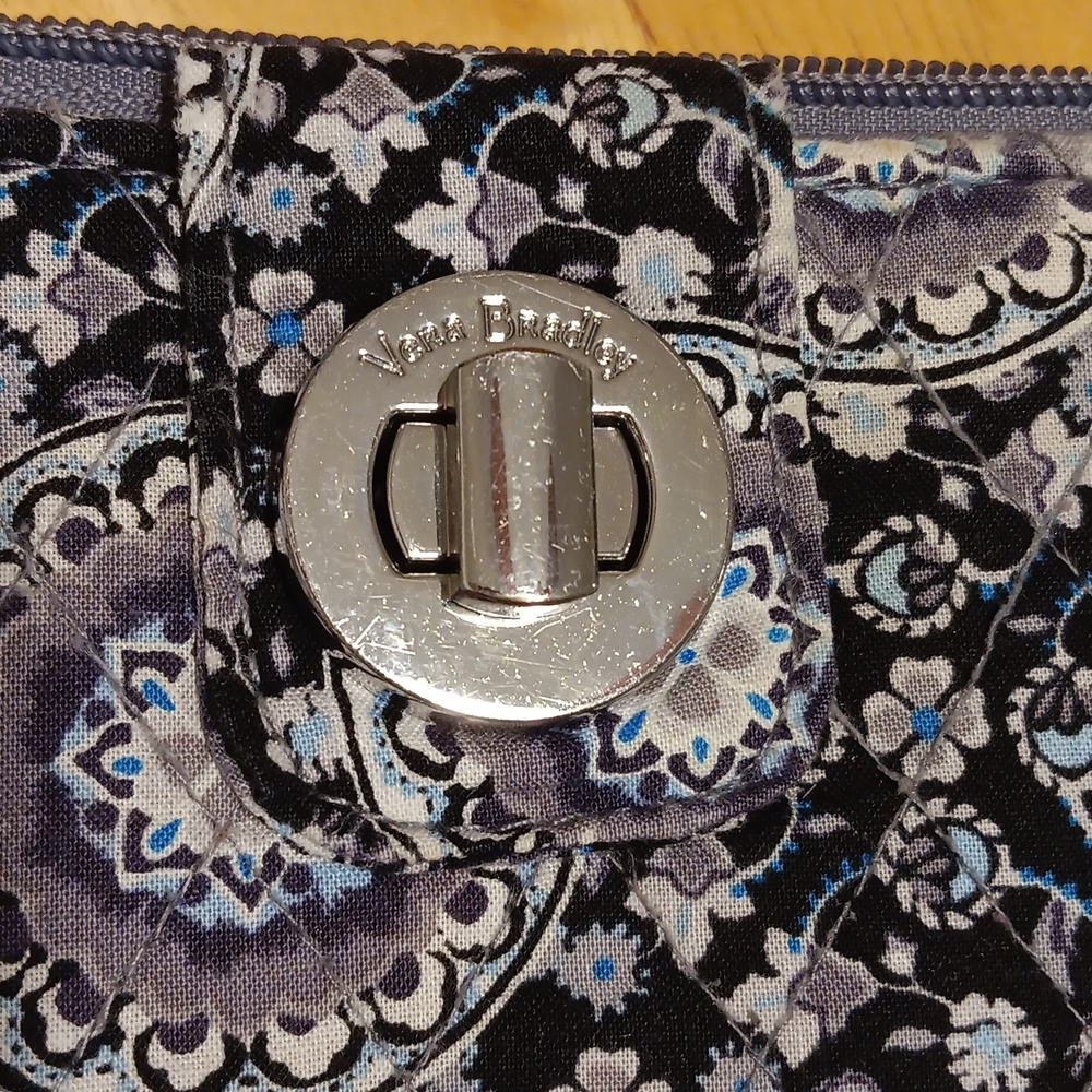 Vera Bradley Long Wallet EUC - Picture 2 of 5